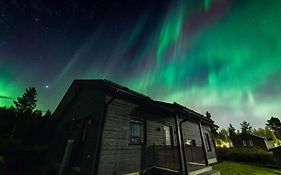 Villa Polar Lights With Jacuzzi By Booklapland